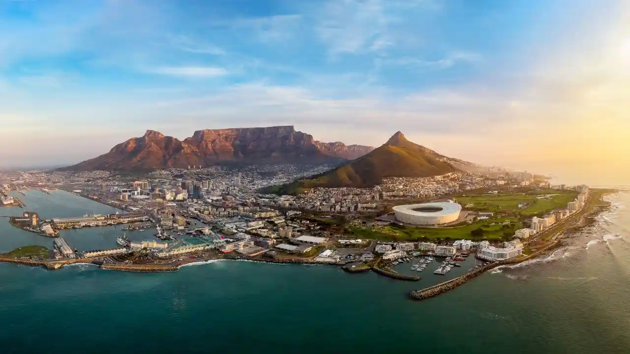 Aerial view of the city of Cape Town, South Africa during sunset - Fly and Swap Vacation