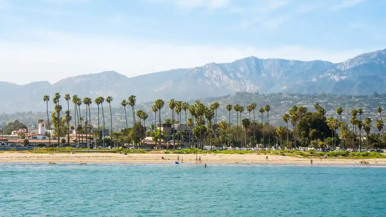 Santa Barbara, with its blend of Spanish colonial architecture, picturesque beaches, and vibrant downtown scene, offers a charming coastal escape. Explore historic landmarks like Mission Santa Barbara, stroll along State Street for shopping and dining, or simply relax on the sun-kissed shores of this idyllic Southern California gem.